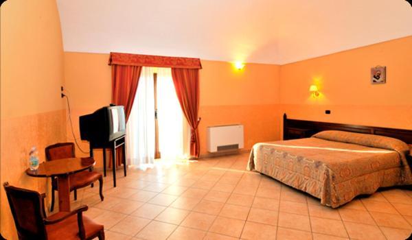 Tenuta Santa Lucia Hotell San Giovanni Rotondo Exteriör bild